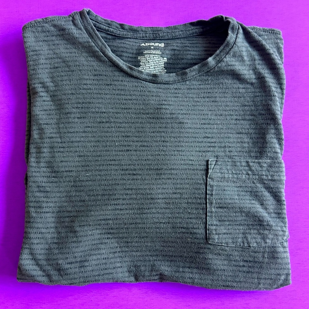 7$ Abound Men's T-Shirt Size M